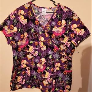 HALLOWEEN V NECK SCRUBS SIZE X-LARGE